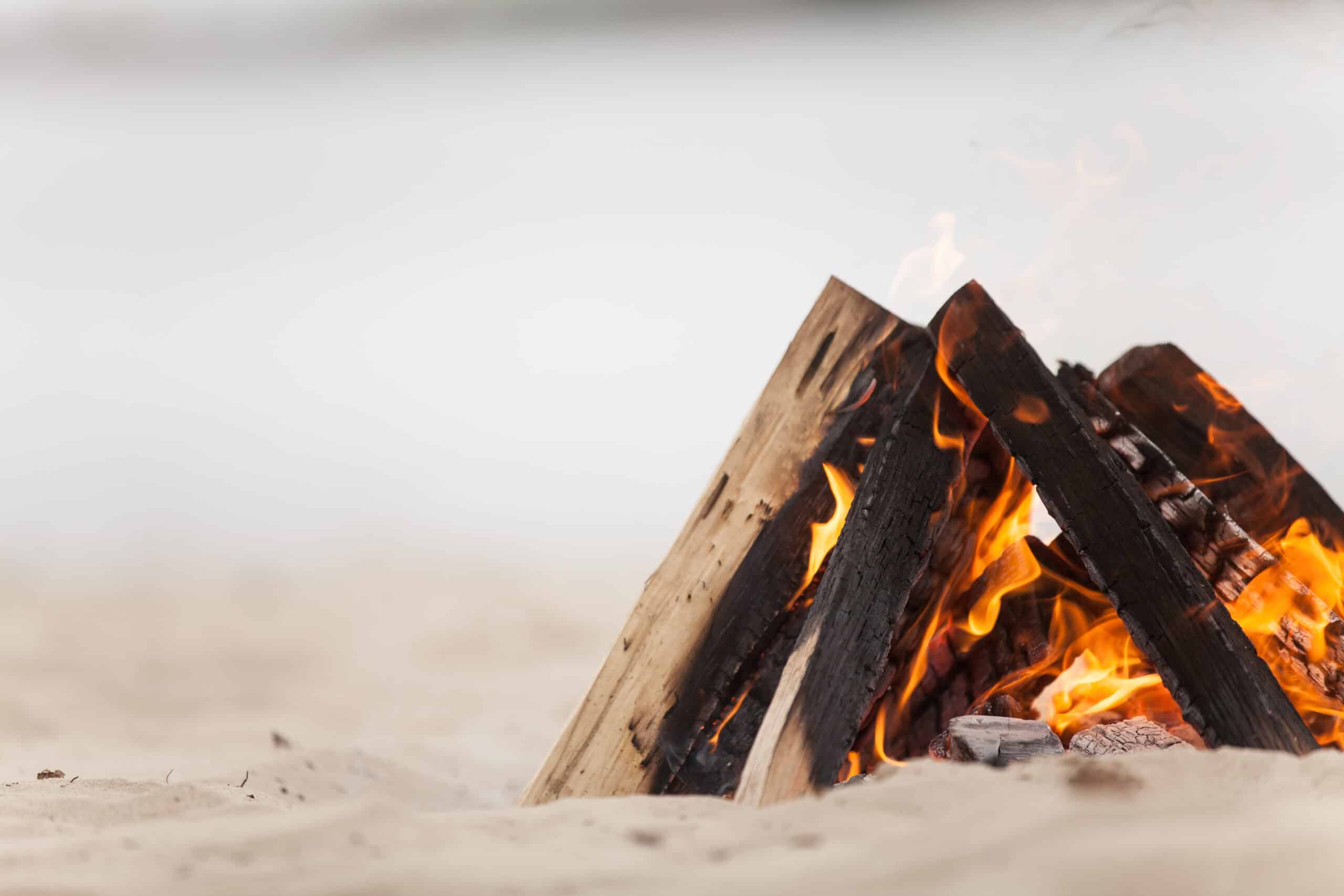 Lagerfeuer am Strand