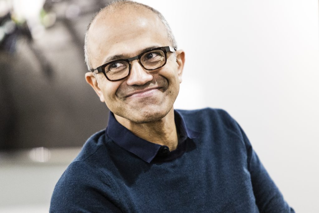 Satya smiling print 1024x683 1 - Start Me Up! 50 Jahre Microsoft und die größten Storytelling-Momente